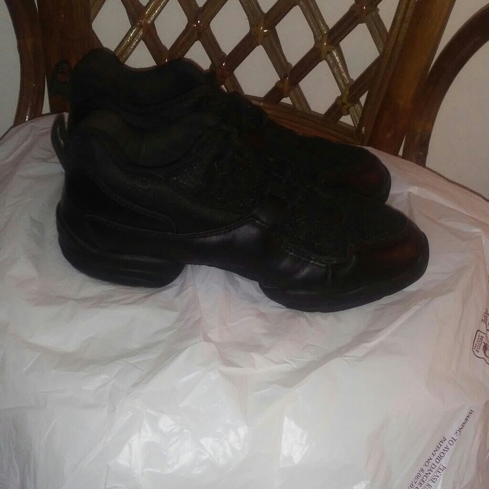 Women capezio